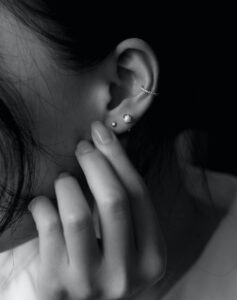 Formation pose de piercing : devenez un expert du body art