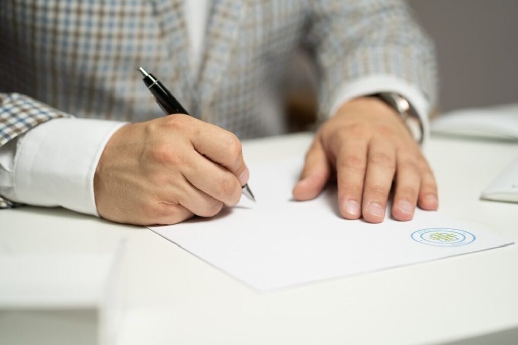 Rompre un CDD sans risque : Guide complet pour votre avenir professionnel
