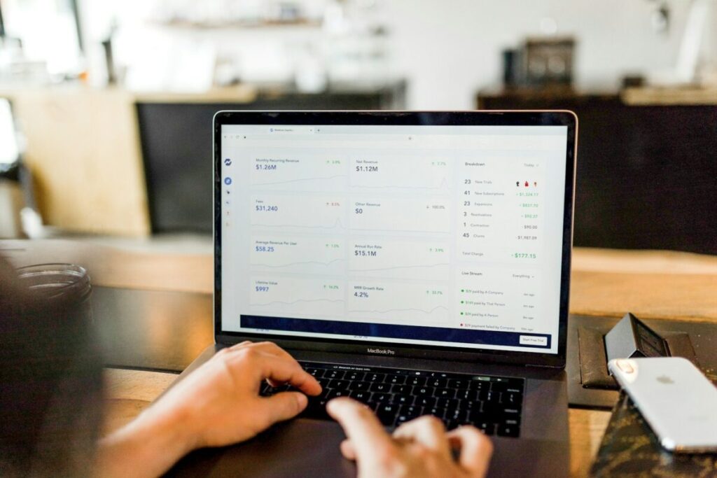 Réinscription Pôle emploi : comprendre les délais et agir vite