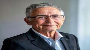 Reconversion senior : guide complet formations et aides après 50 ans