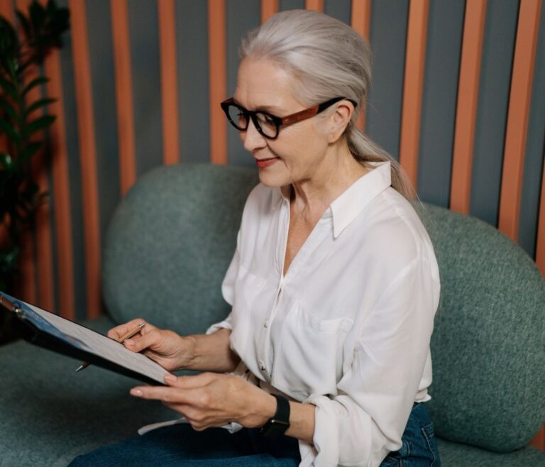 CV senior : 7 conseils valoriser votre expérience après 50 ans 1 CV senior : 7 conseils valoriser votre expérience après 50 ans