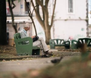 Reconversion numérique senior sans diplôme : le pari gagnant Gérard